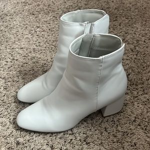 White Chinese Laundry Davinna Booties